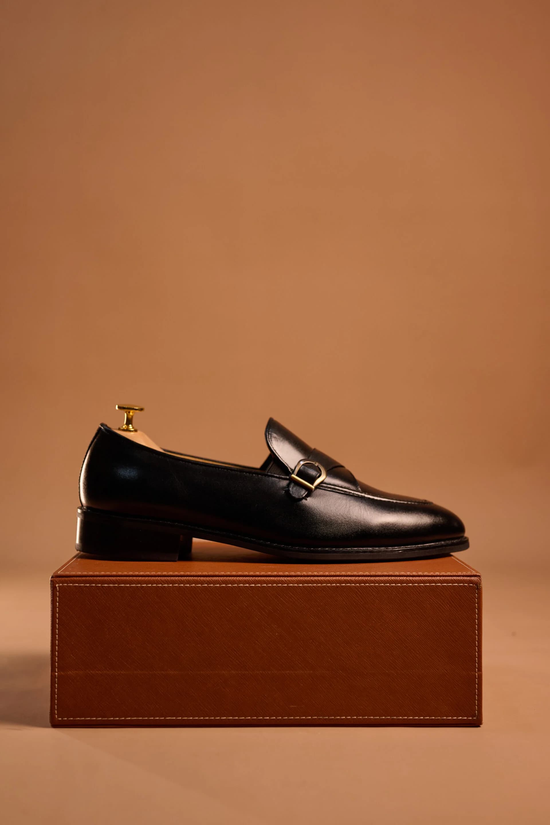 Crossbuckle black