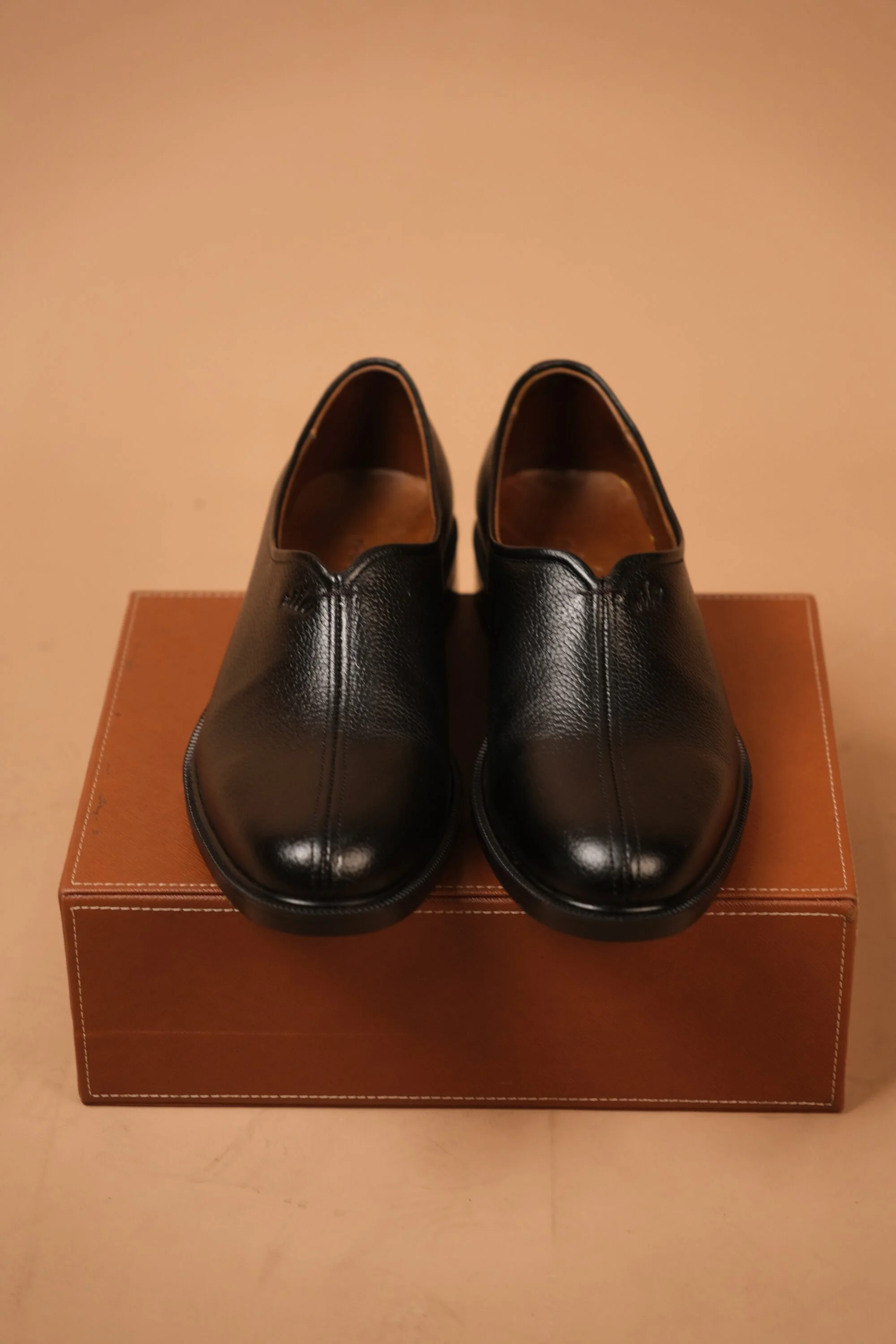 SPLIT SEAM SLIPPERS