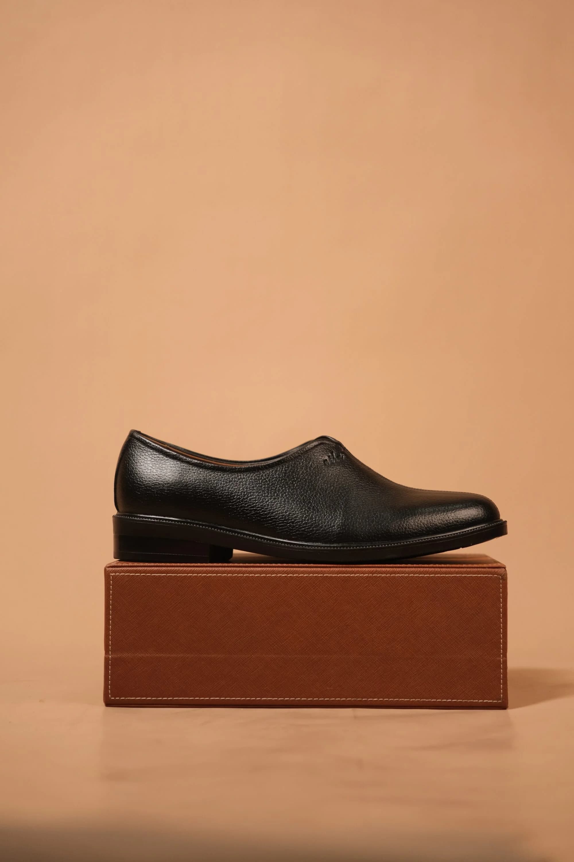 SPLIT SEAM SLIPPERS