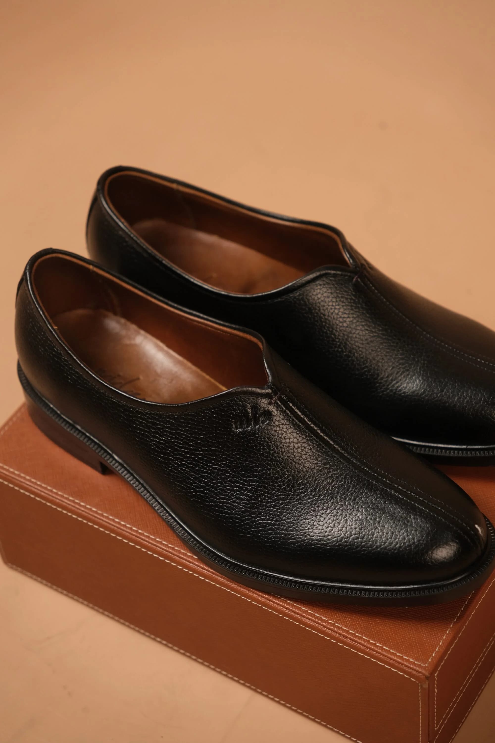 SPLIT SEAM SLIPPERS