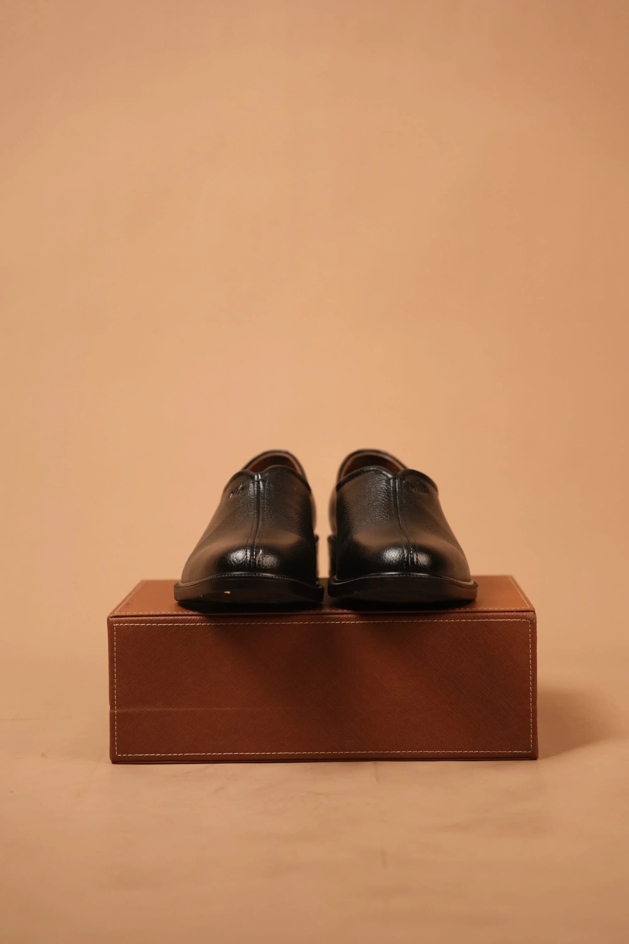 SPLIT SEAM SLIPPERS