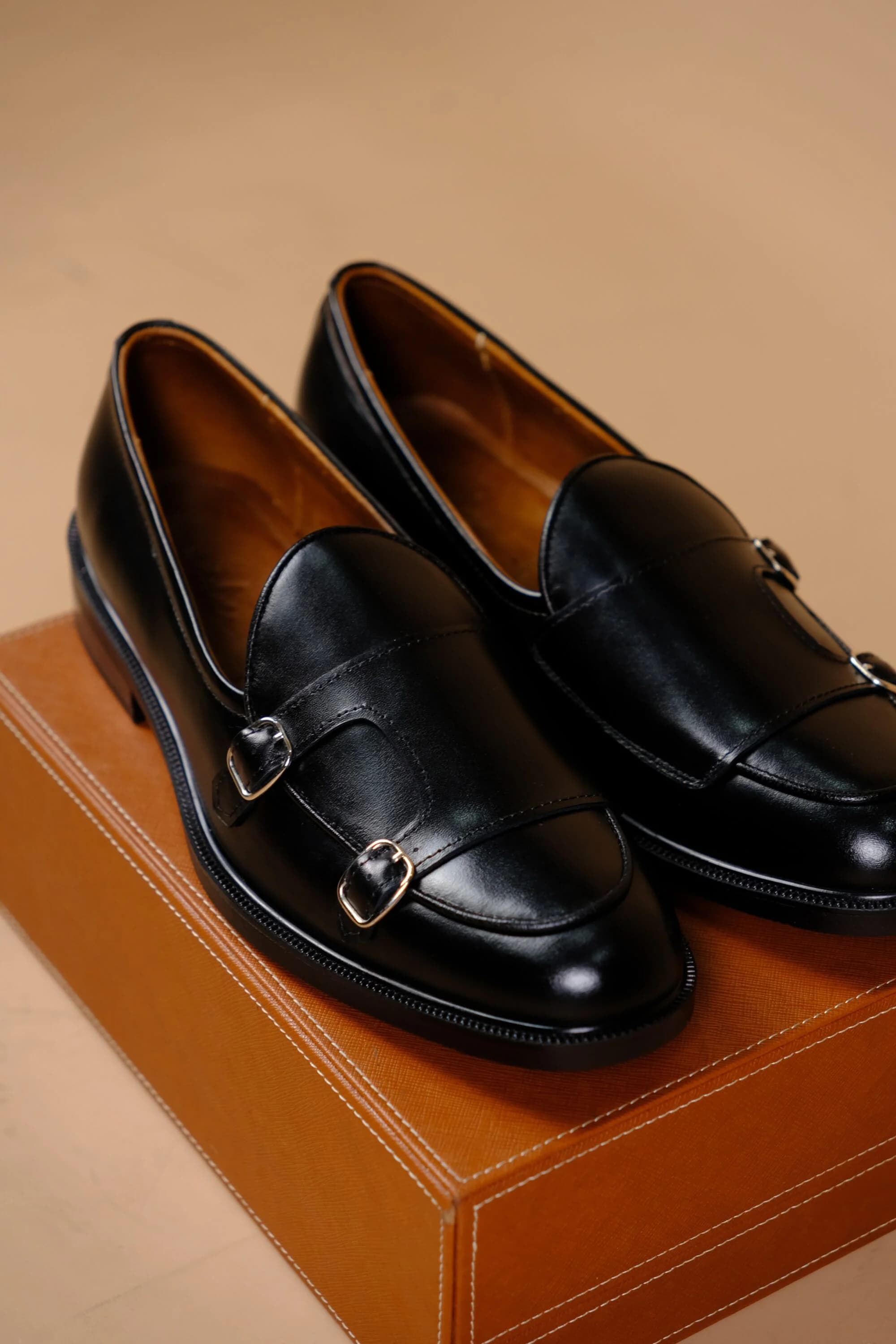 DOUBLE MONK STRAP